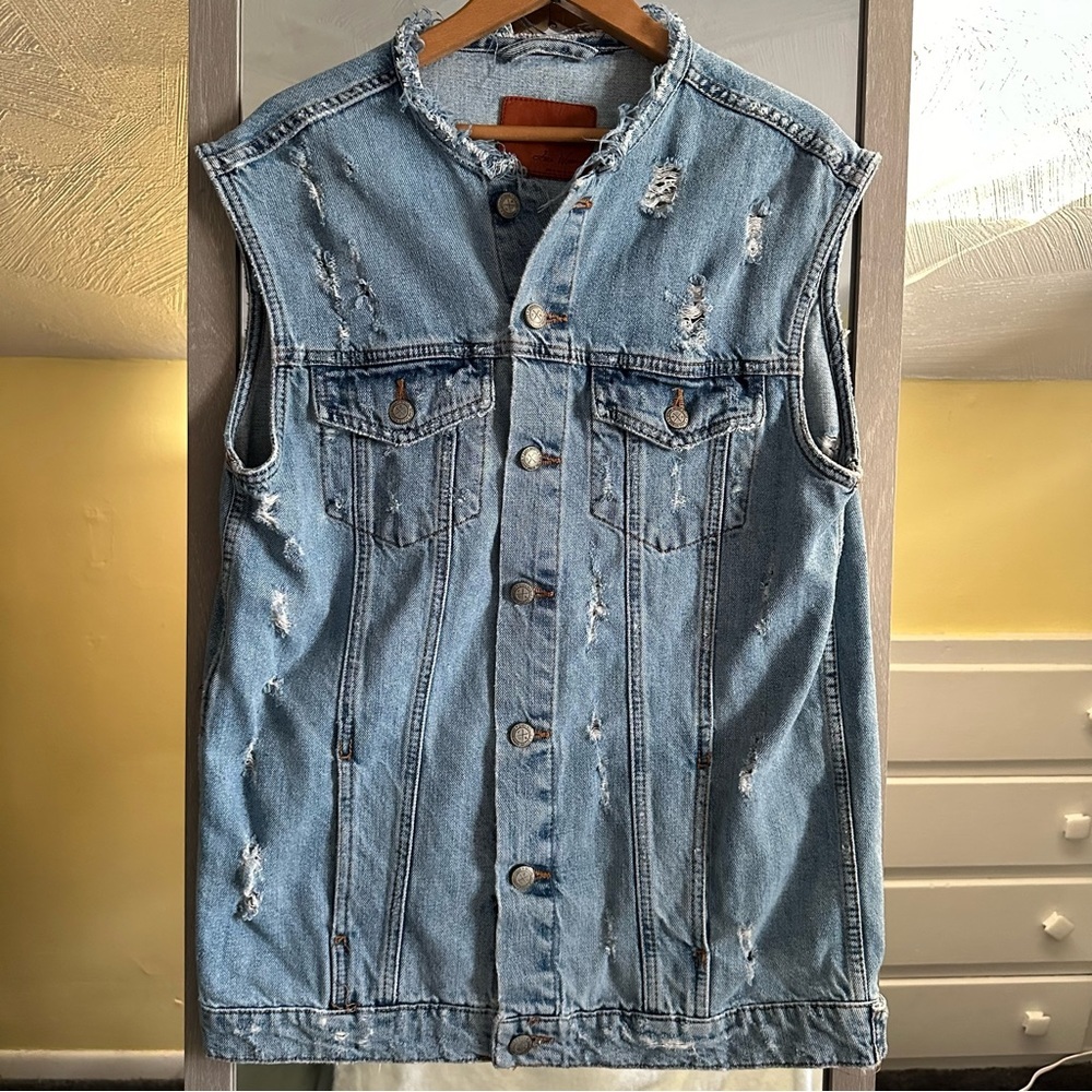 Zara Women’s Distressed Denim Oversized Button Down Vest Size M - Picture 6 of 13